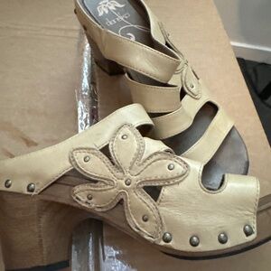 Gorgeous Dansko Shoes